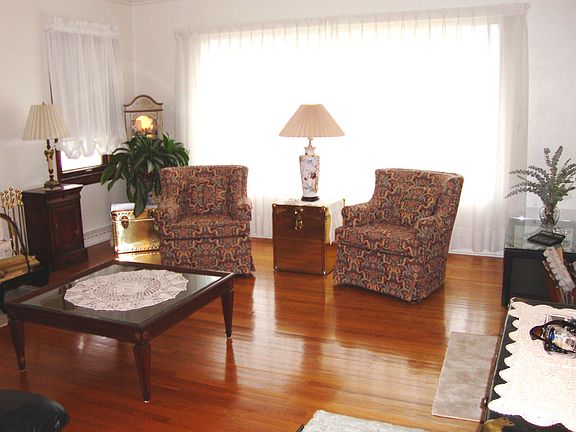 Living Room (facing east)