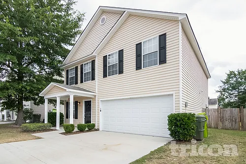 945 Schofield Ln Photo 1
