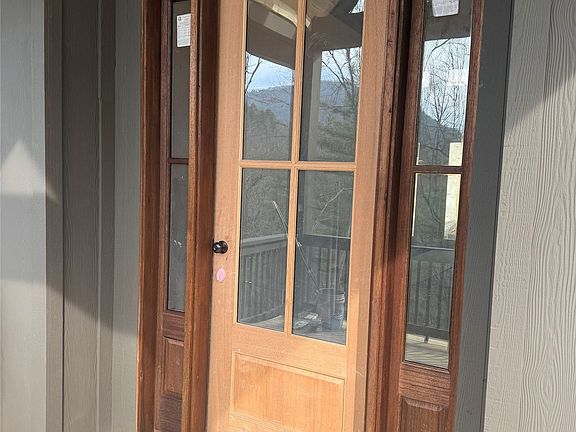 3rd image of 143 E Rochester