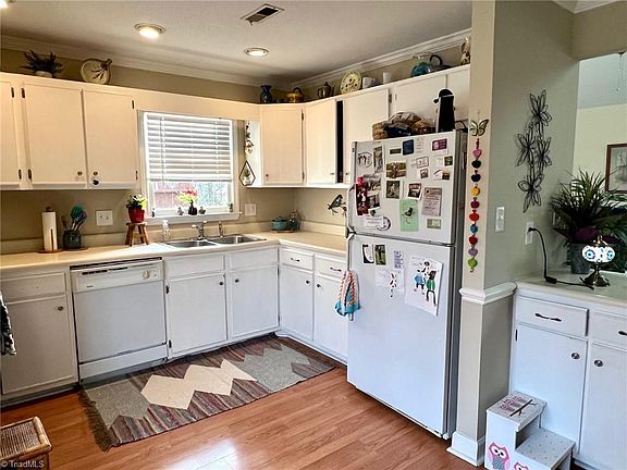 4th image of 5133 Autumncrest Dr