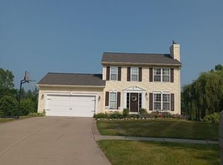 3910 Sugarbush Dr, Howell, MI 48843