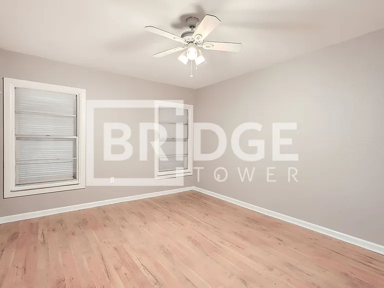 224 E Boyd St — Photo 16