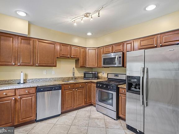 4th image of 6507 Summerhill Rd
