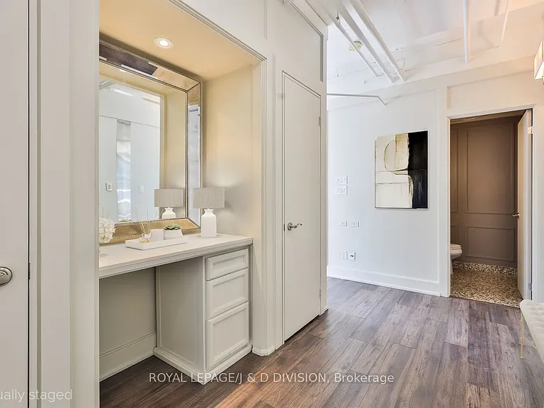 32 Stewart St #705 — Photo 7