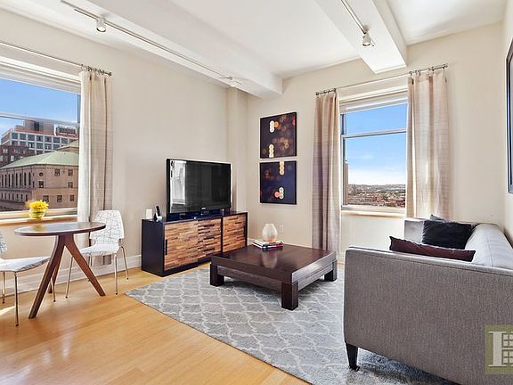 3rd image of 110 Livingston St APT 10O