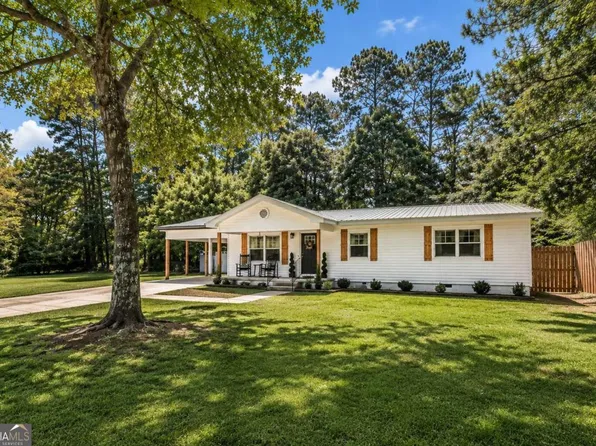410 Coleman Dr, Statham, GA 30666