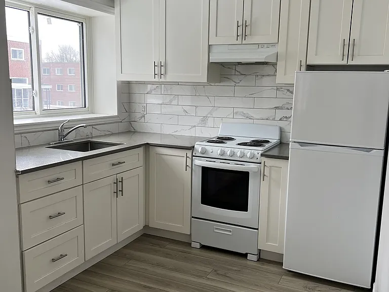630 Cummings Ave — Photo 301