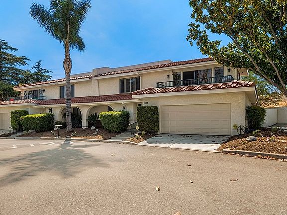 2nd image of 1513 Red Hill North Dr