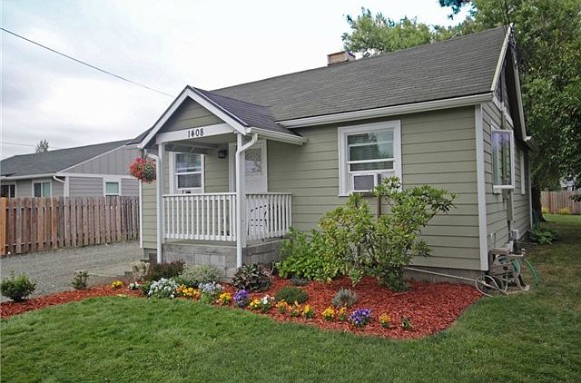 1st image of 1408 47th Ave E