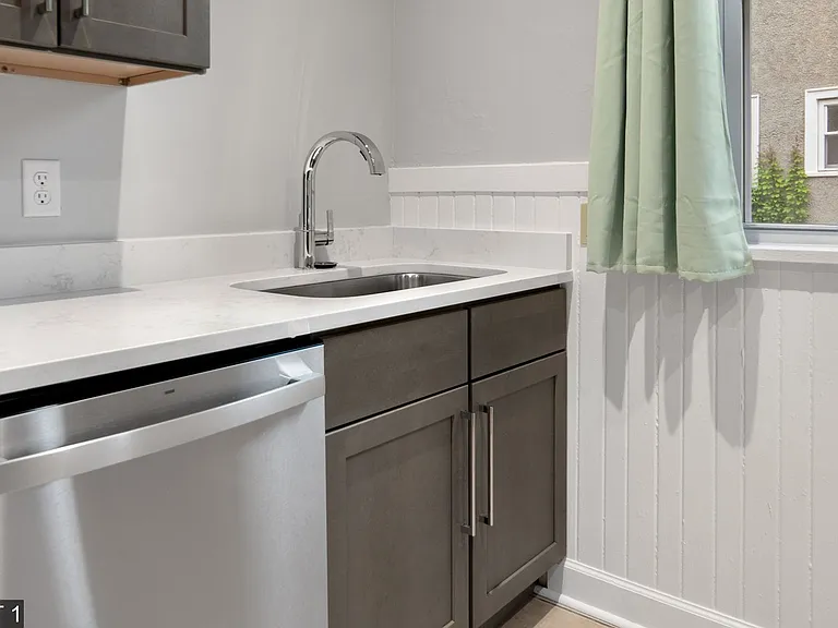 710 Stewart Ave — Photo 29