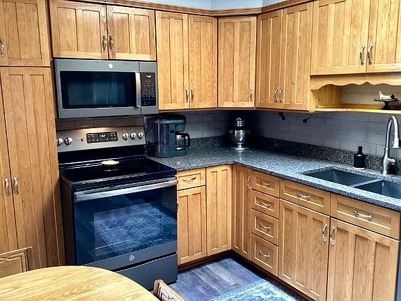 5th image of 284 Branchton Rd