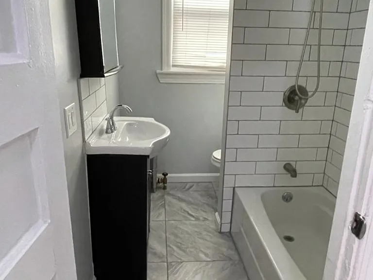 154 Wentworth Ave #1 — Photo 7