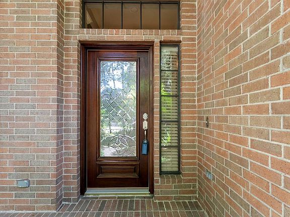 3rd image of 8726 Andante Dr