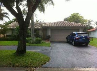 10944 NW 20th Dr, Coral Springs, FL 33071