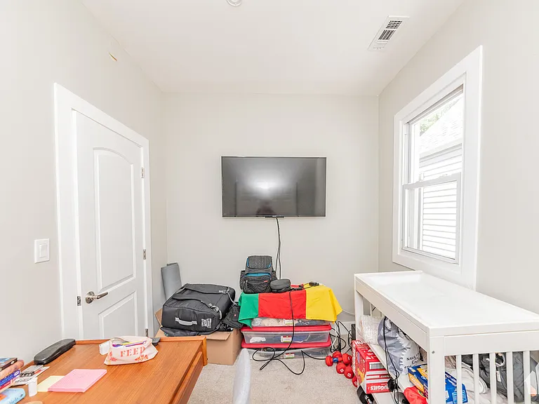 2923 N Avers Ave #2 — Photo 12