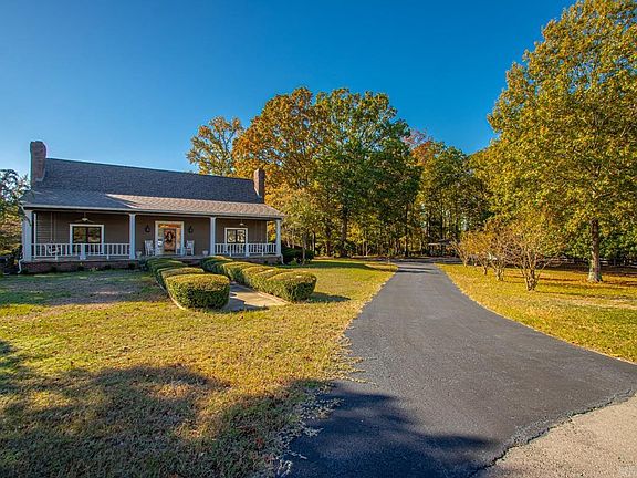 2nd image of 25 Lief Tyler Dr