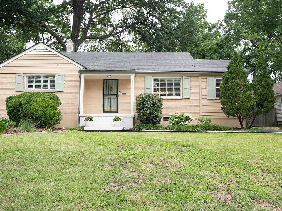 1st image of 3796 Montclair Dr