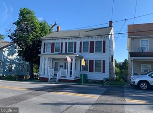 7 W Main St, Fayetteville, PA 17222
