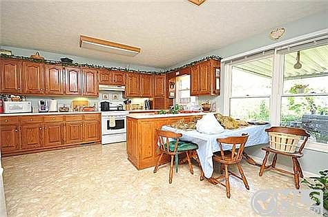5th image of 145 Agee Dr