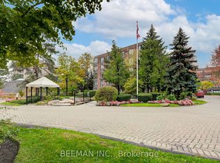 Village Mews, Toronto, ON M3B 3M3