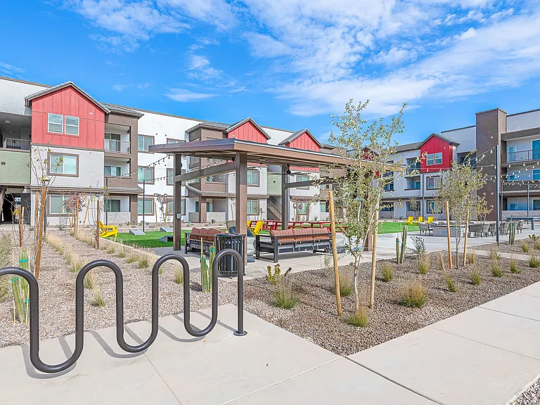 Weylyn Luxury Apartments — Photo 61