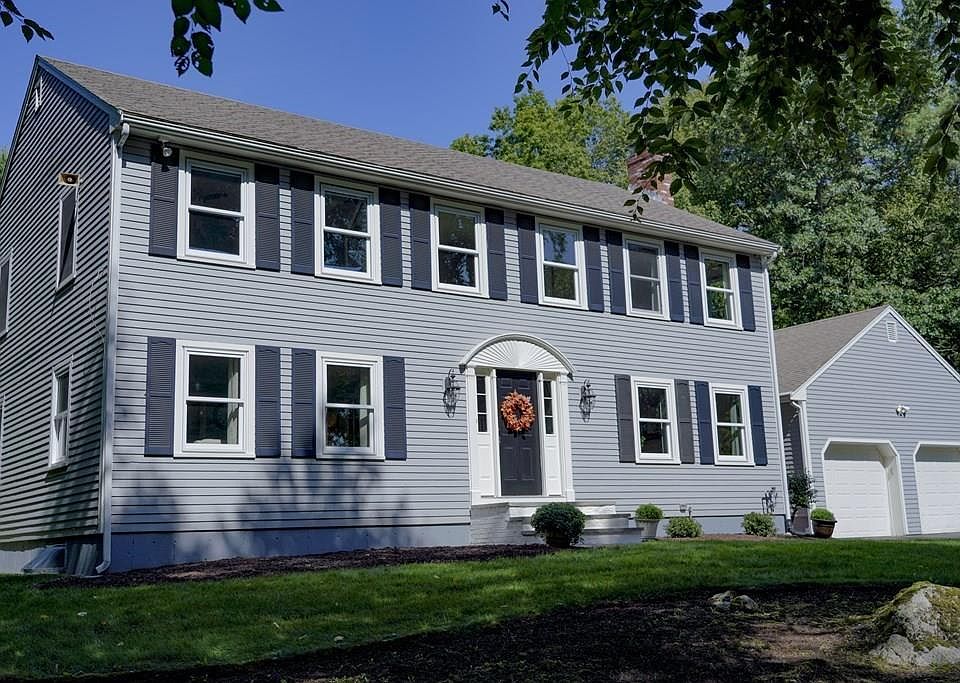 1st image of 10 Wedgewood Dr