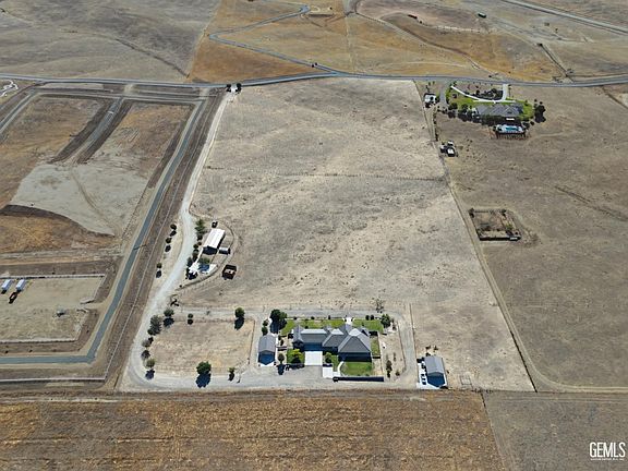2nd image of 393 Famoso Hills Dr