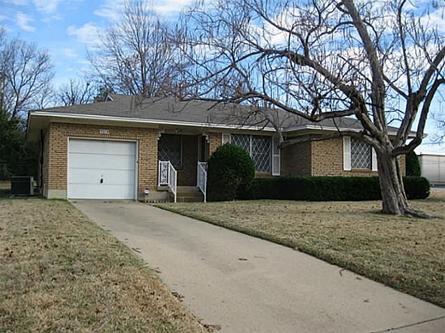 1st image of 2014 Robinwood Ln