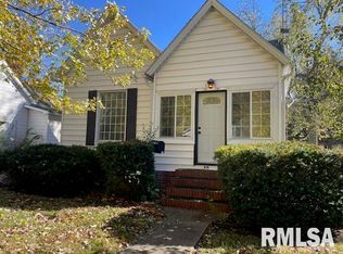 716 N 13th St, Herrin, IL 62948