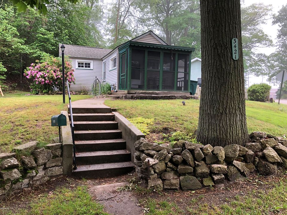 1st image of 3421 Lakeshore Dr