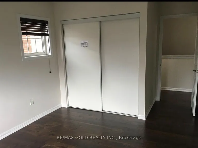 94 Robert Parkinson Dr — Photo 13