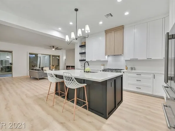 15 Feather Sound Dr, Henderson, NV 89052