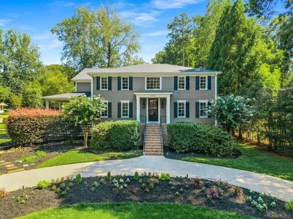 5351 Vernon Lake Dr, Dunwoody, GA 30338