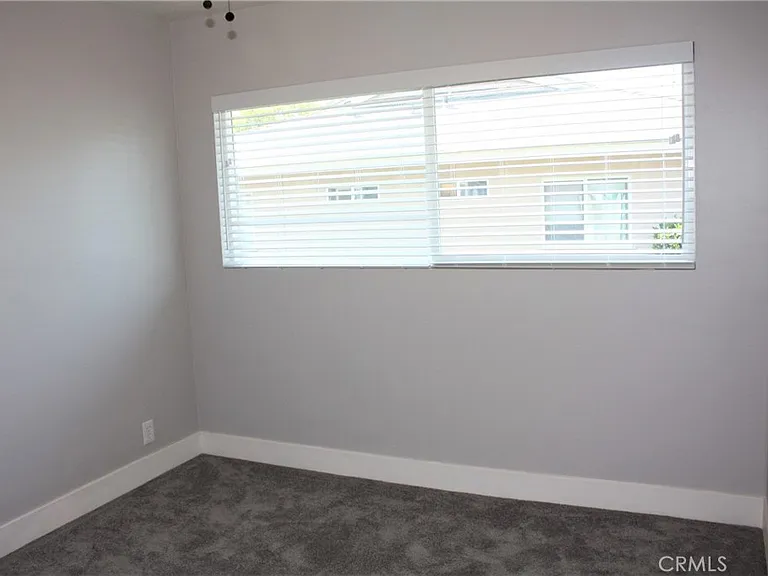 3035 Kathleen St — Photo 24