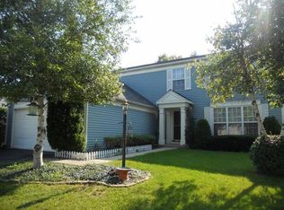 1585 Saint Andrews Cir, Elgin, IL 60123