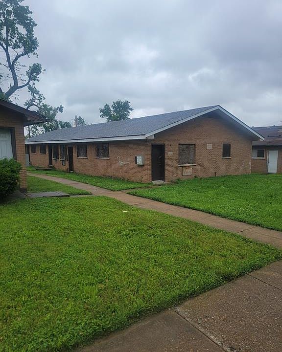 2nd image of 4535 Carrie Ave