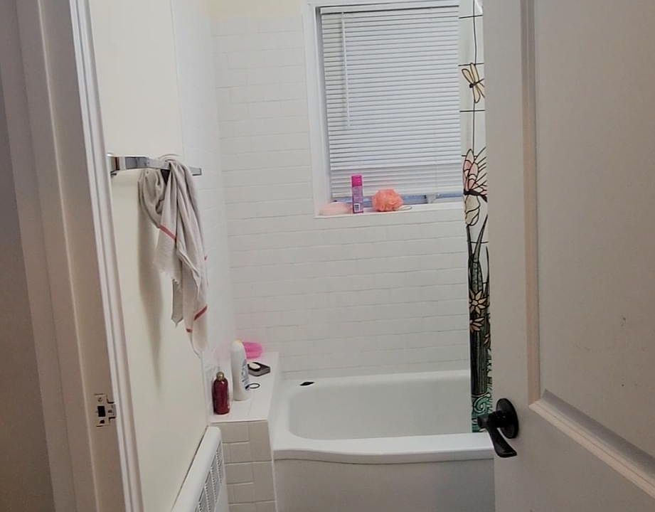 1st image of 556 Belmont St #34