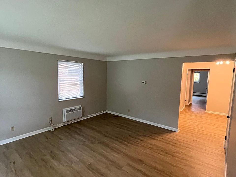 1st image of 3785 Gardner Ave #2