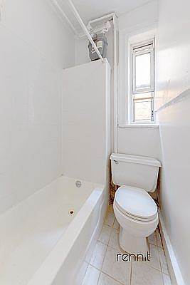 5th image of 370 Bedford Ave #1