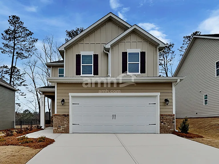 577 Summit View Ln — Photo 1