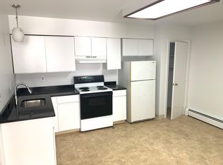 33 Halsey St #1, Newport, RI 02840