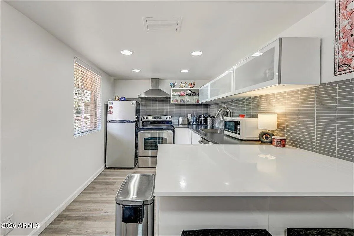1 bed, 1.0 bath, 790 sqft, $1,599 — Photo 4