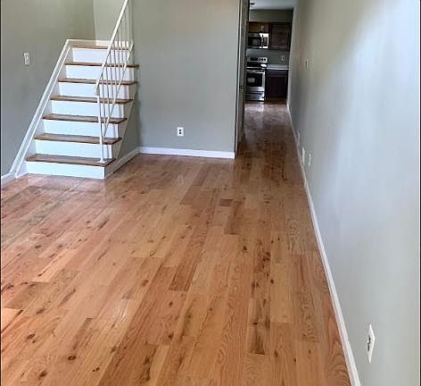 3rd image of 2111 Jefferson St