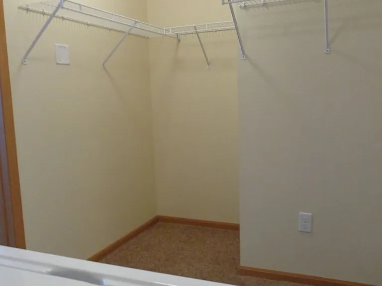 West Lake III Apartments — Photo 45
