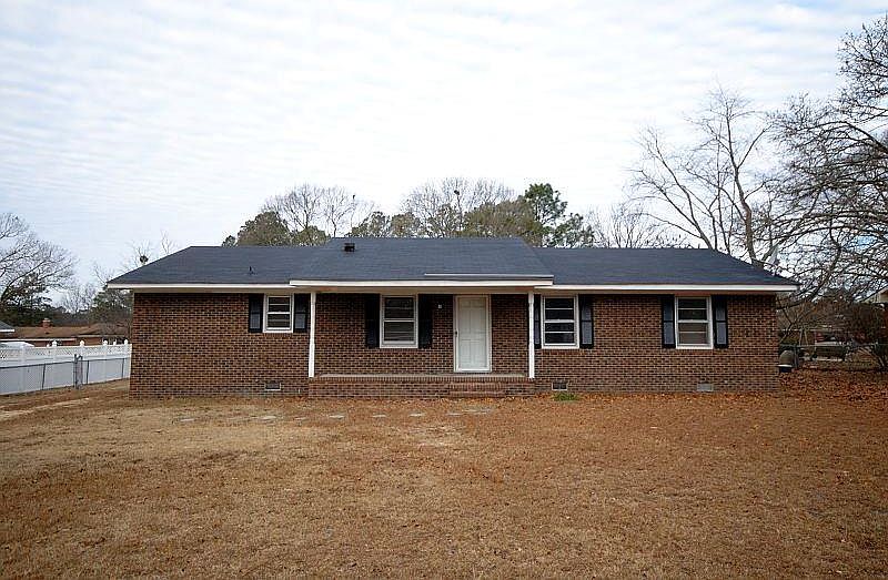 1st image of 106 Robinson Dr