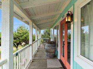 5480 3rd St, Tillamook, OR 97141