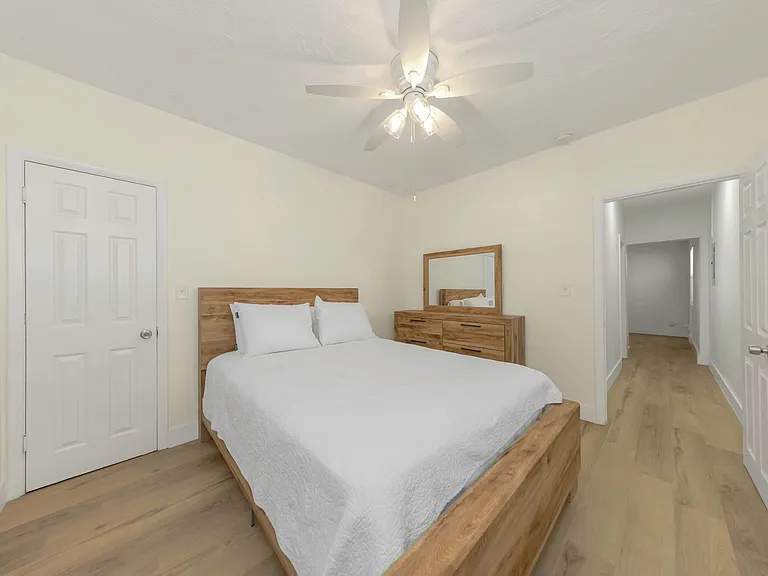 416 Skinner Blvd — Photo 56