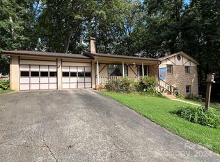 1178 Mountain Shadows Dr, Morganton, NC 28655