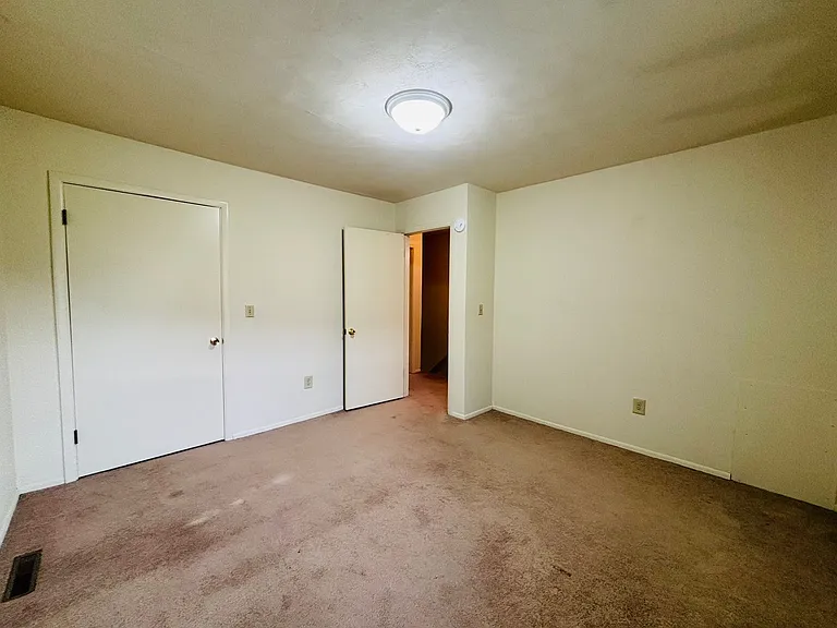 325 New Kent Rd — Photo 14