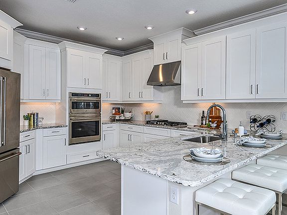 4th image of 5268 Kildare Pl